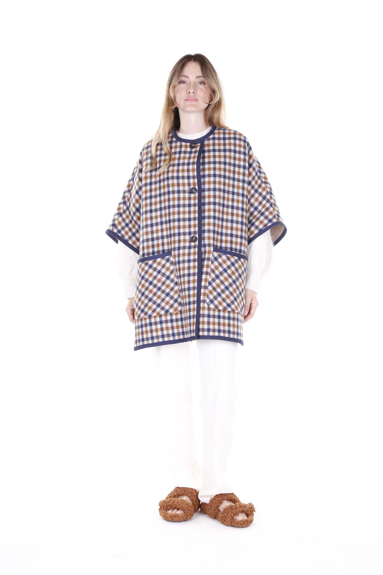 Weekend Max Mara, Mantella